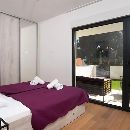 Apartment Mali & Veli *