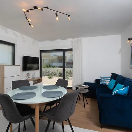 Apartment Mali & Veli *