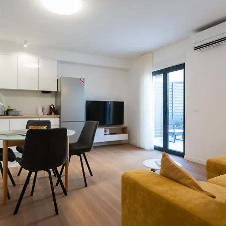 Apartment Mali & Veli *