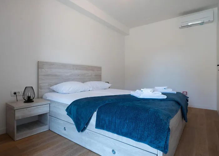 Apartman Mali & Veli *